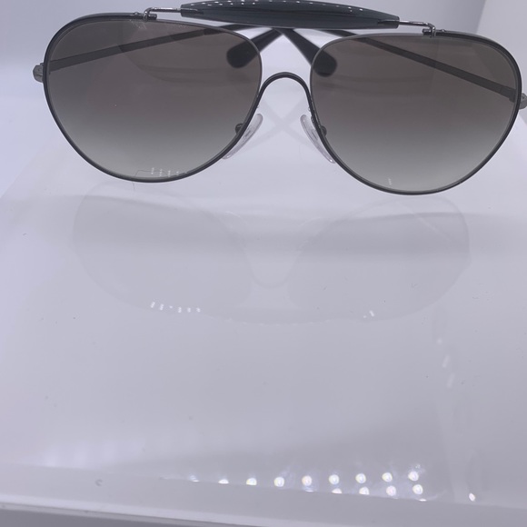 💯 Authentic New Prada Pilot Style Aviators - Picture 2 of 7